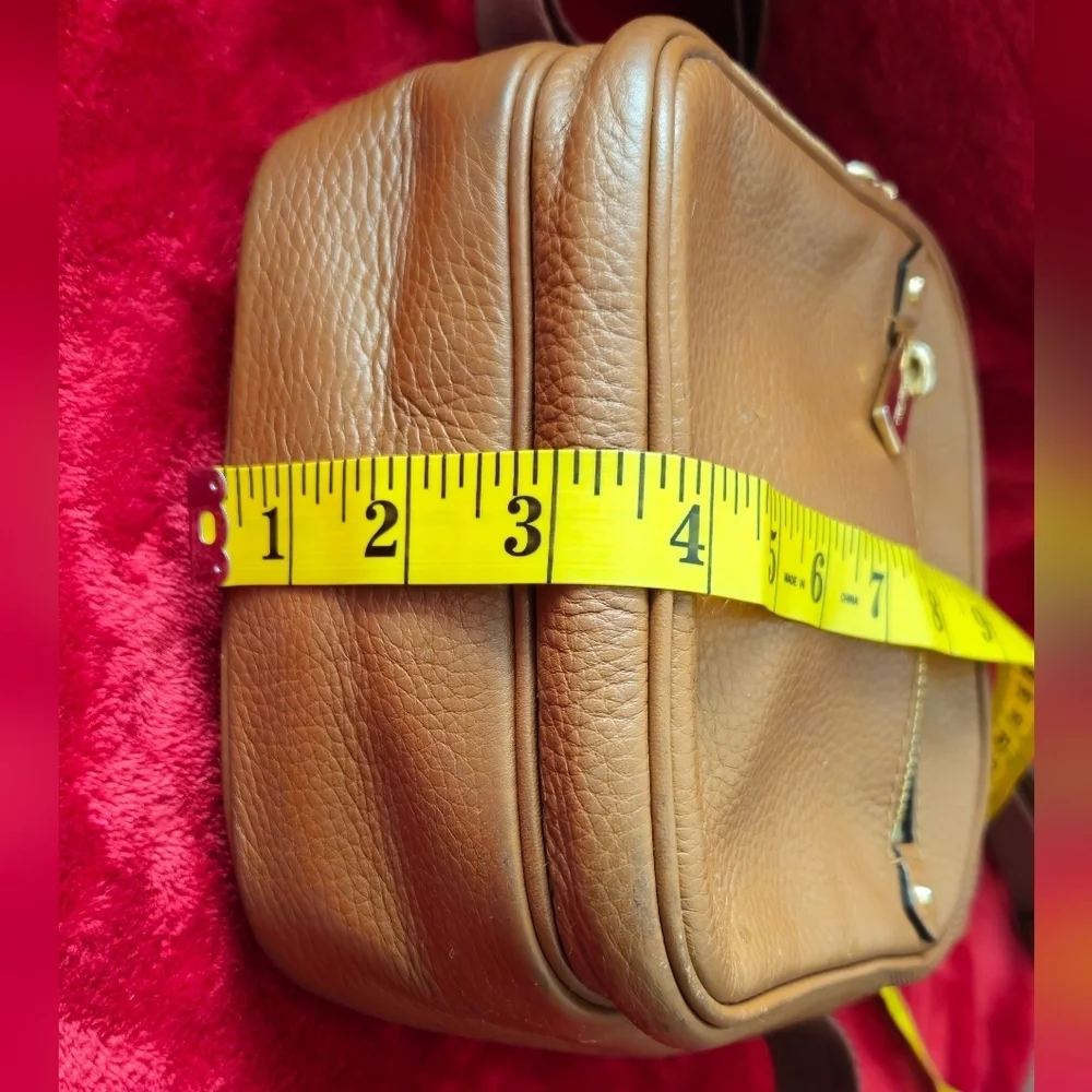 Michael Kors Jet Set Medium Pebbled Leather Tan Crossbody Bag